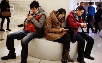 Get A Free Cell Phone to Stay Connected